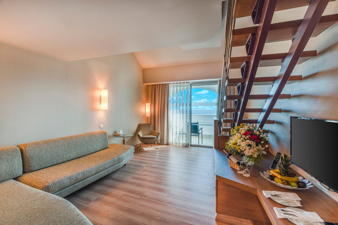 Concorde-De-Luxe-Resort-Room-35