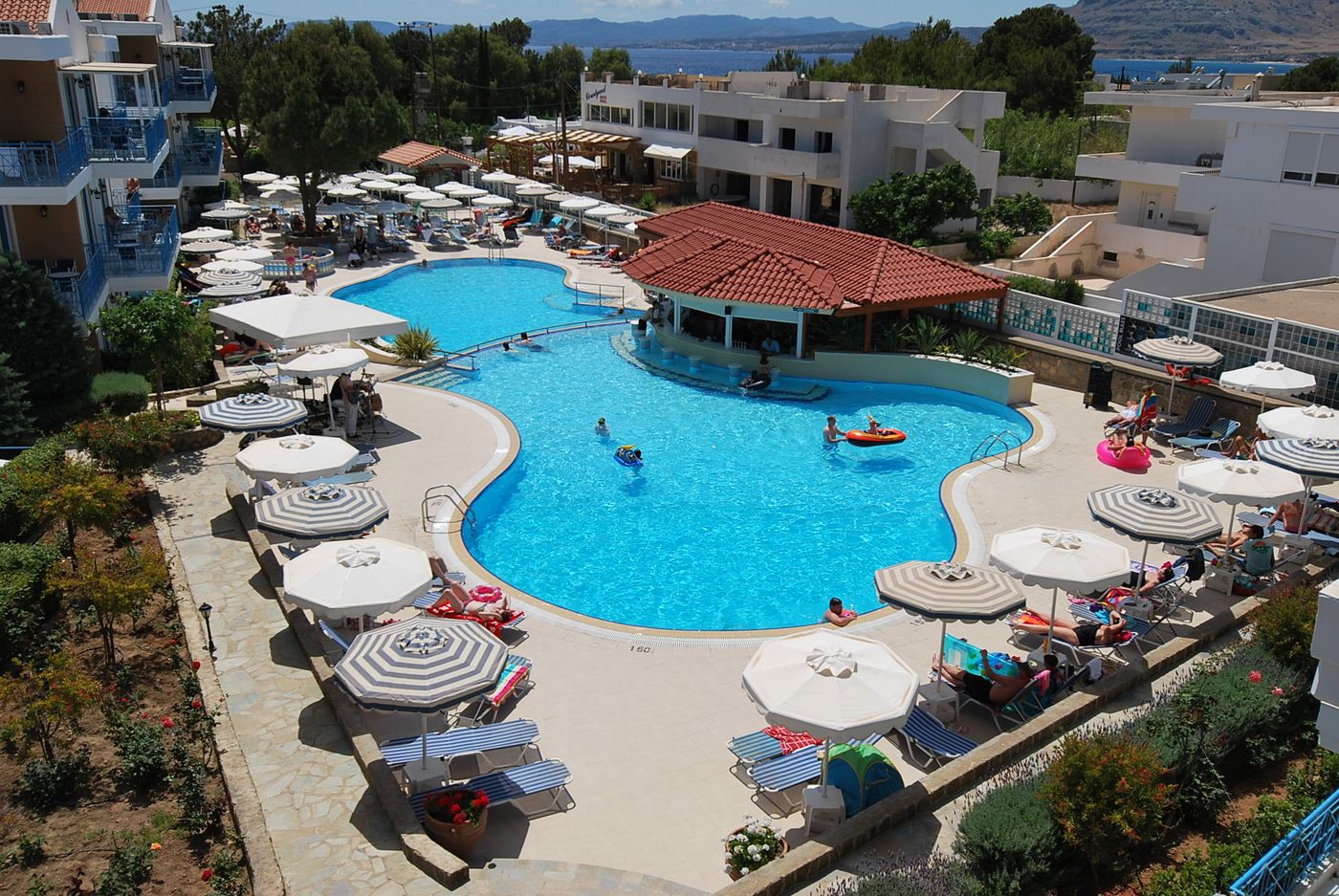 Pefki Islands Resort