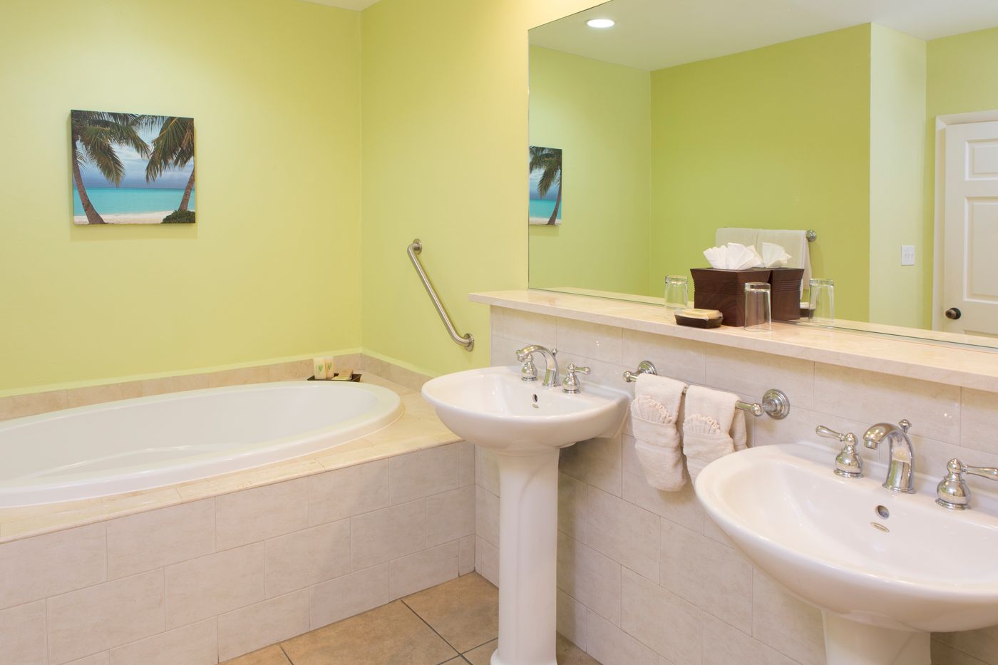 06.06.25 St. James's Club & Villas