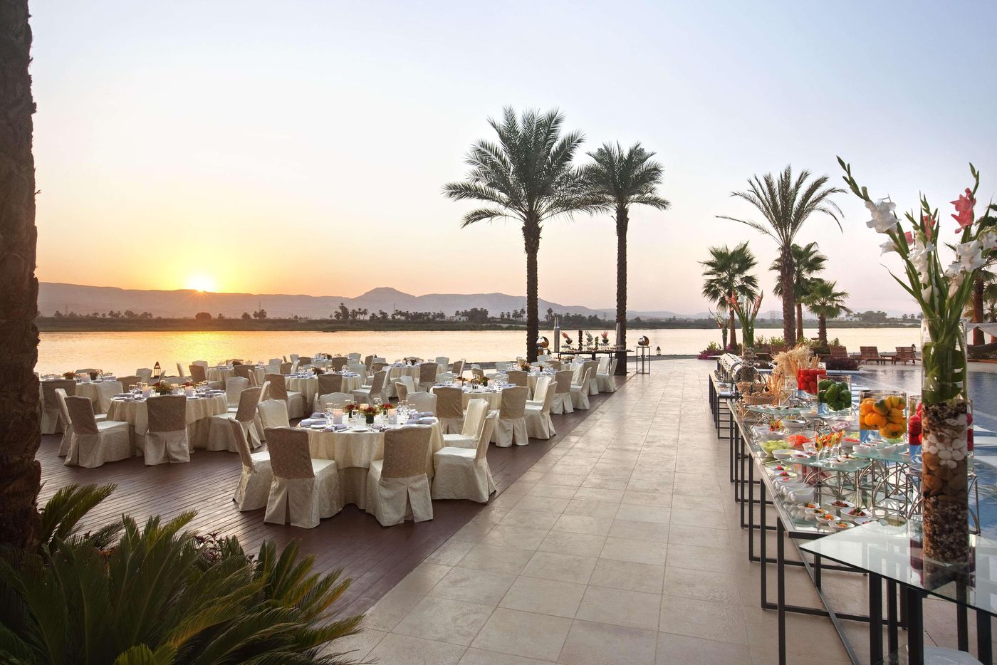 Hilton-Luxor-Resort---Spa-Restaurant-60
