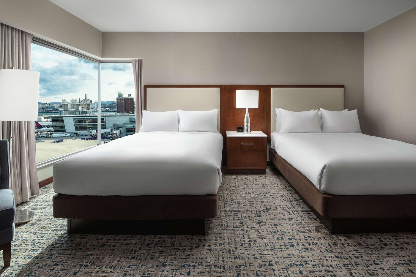 Hilton-Boston-Logan-Airport-Room-29