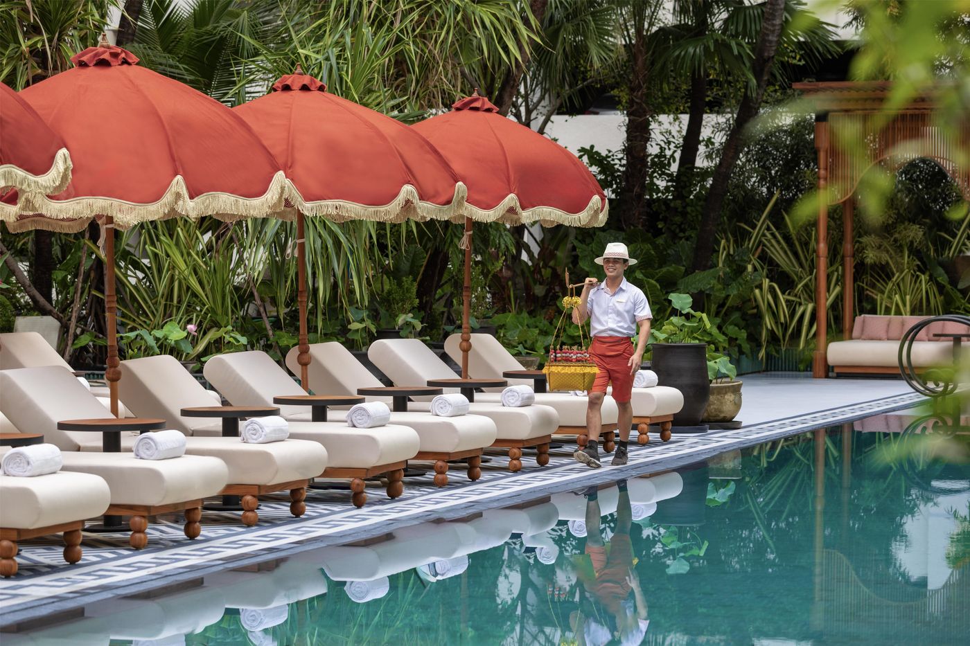 Anantara-Siam-Bangkok-Pool-77