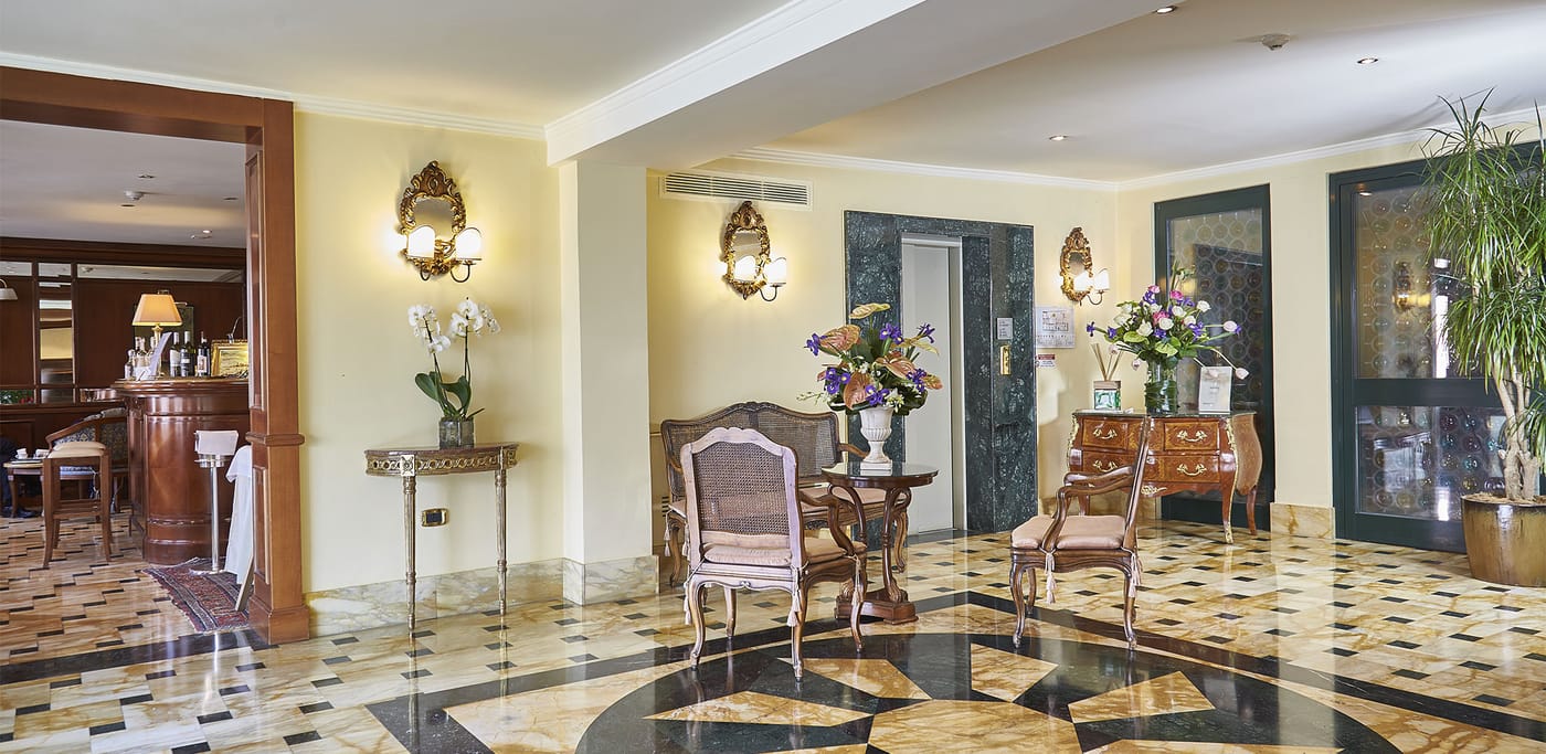 Sina-Palazzo-Sant-Angelo-Lobby-3