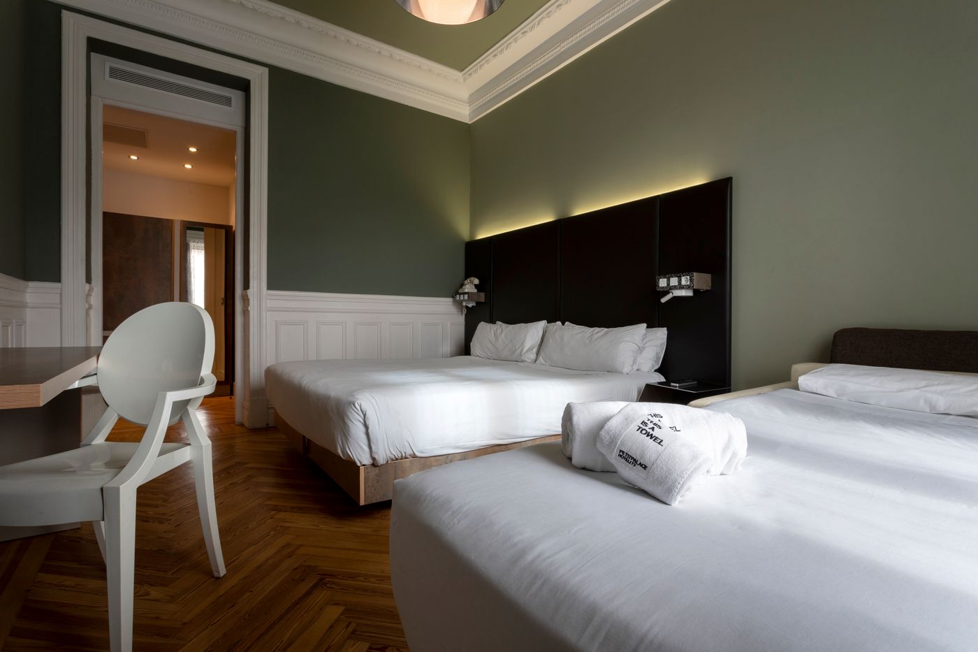 Petit-Palace-Lealtad-Plaza-Room-20