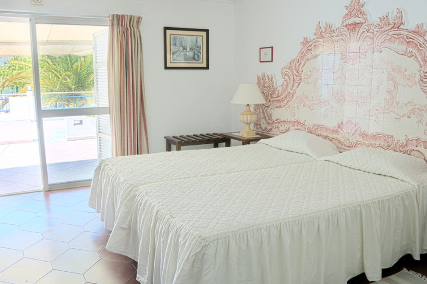 Tropical-Sol-Room-10