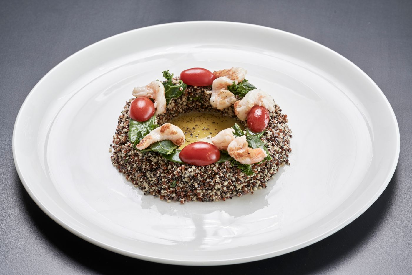 Mr-and-Mrs-White-Oia-Santorini-Restaurant-32