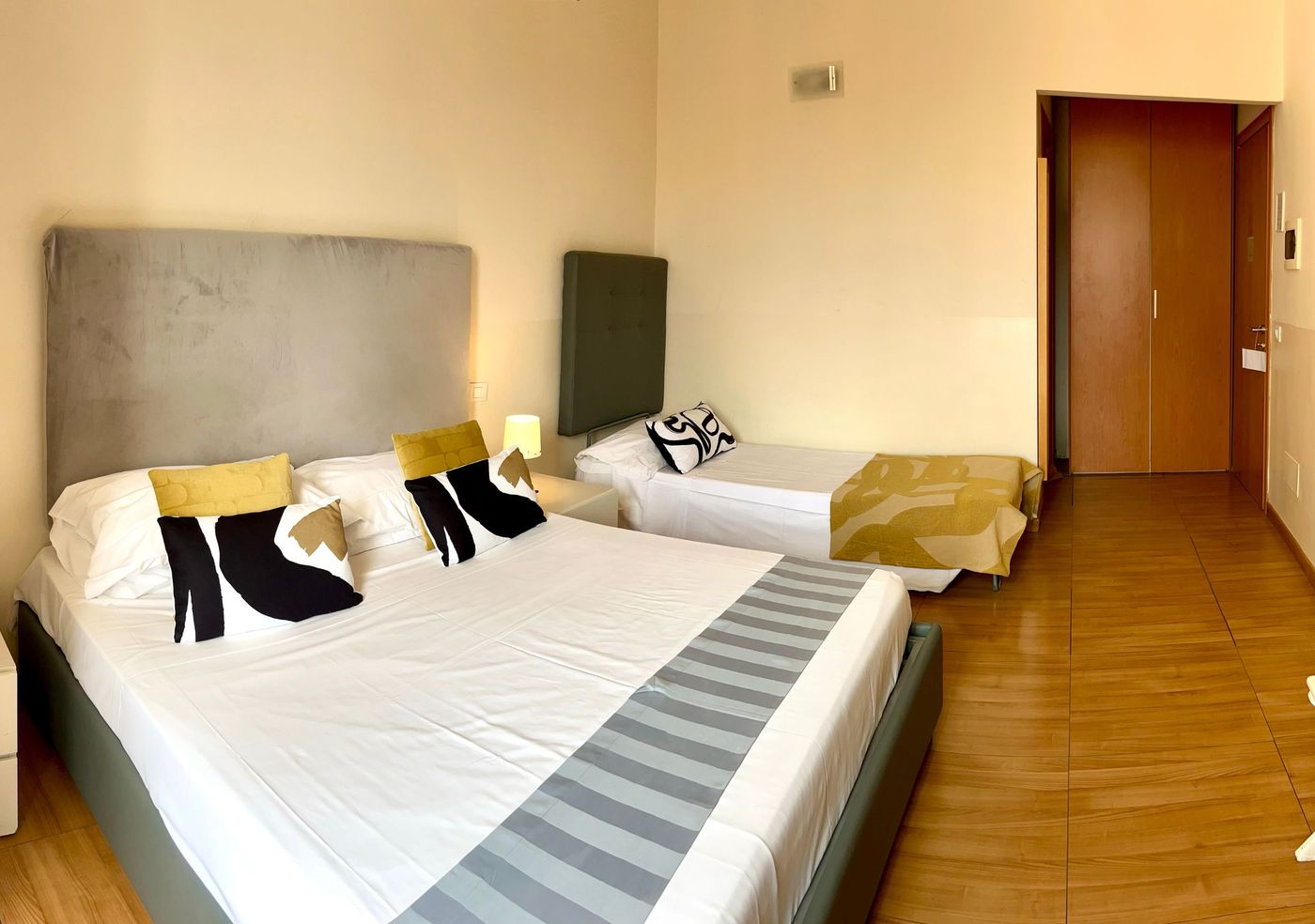 Bon-Ton-Suites-Room-21