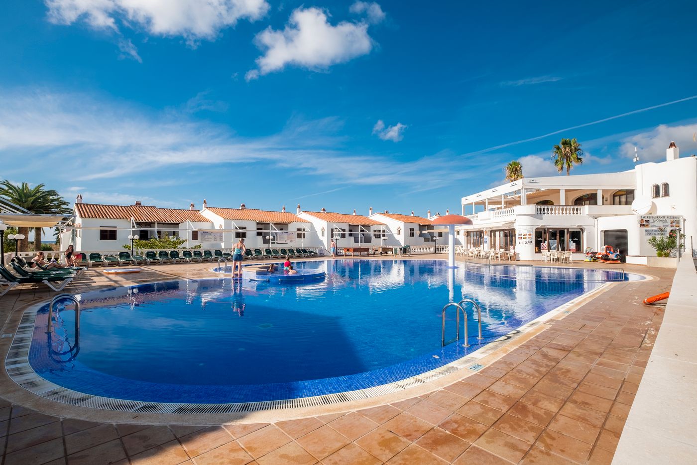 Son-Bou-Gardens-Restaurant-1