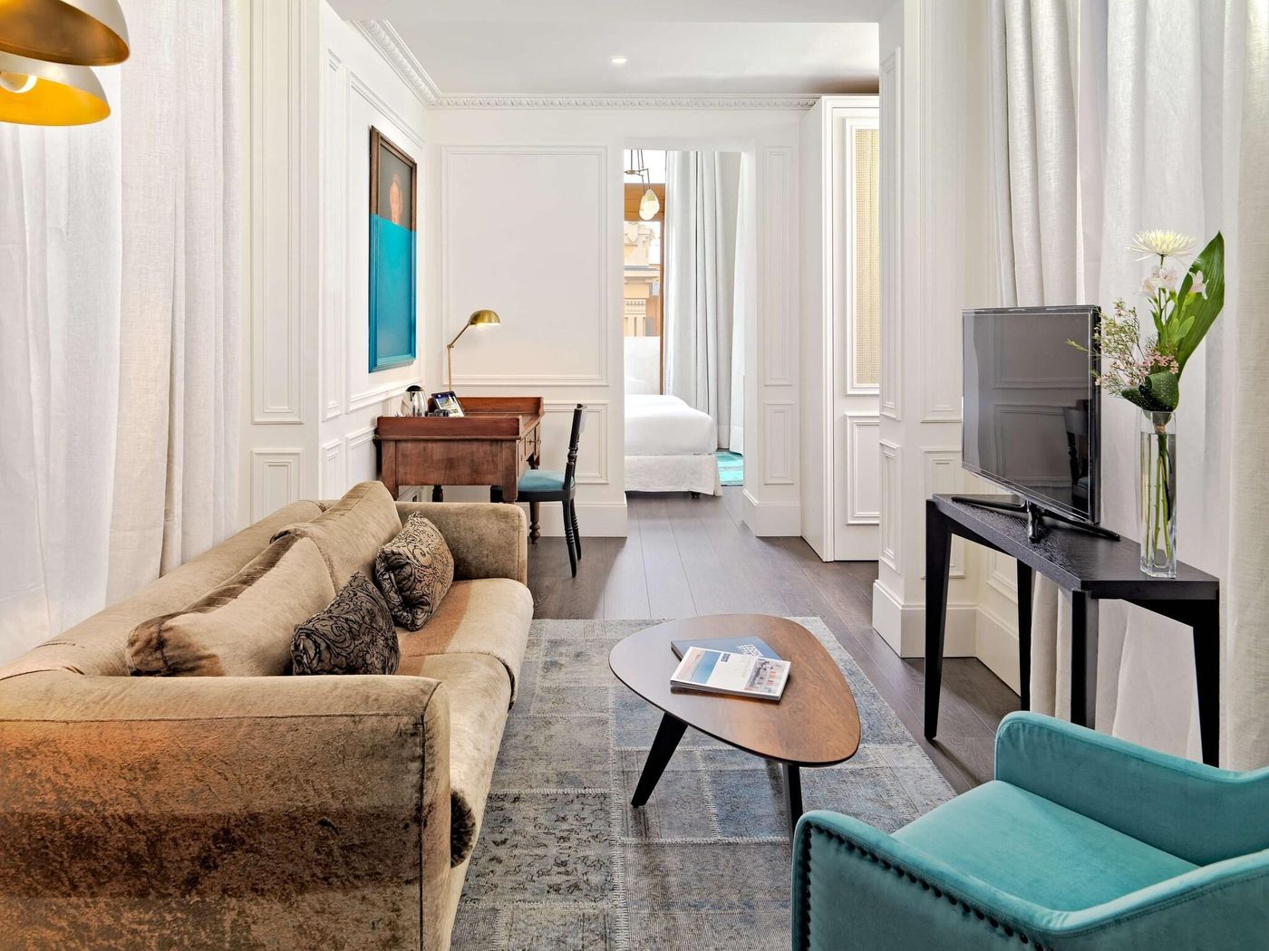 H10-Villa-de-la-Reina-Room-9