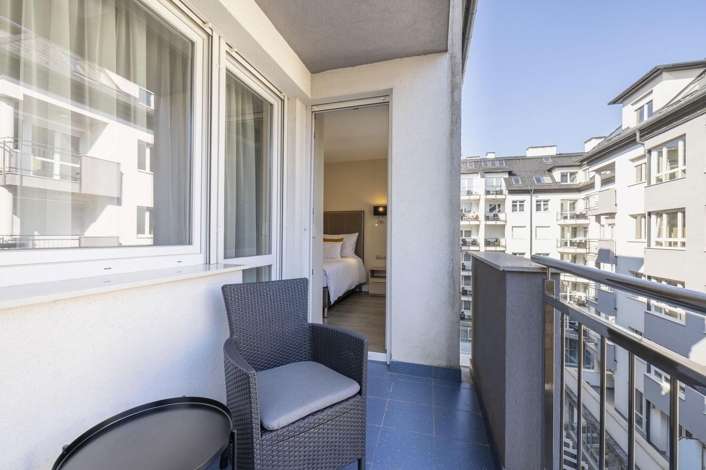 Silver-Crown-Hotel---Residence--Palace-Quarter-Terrace-6