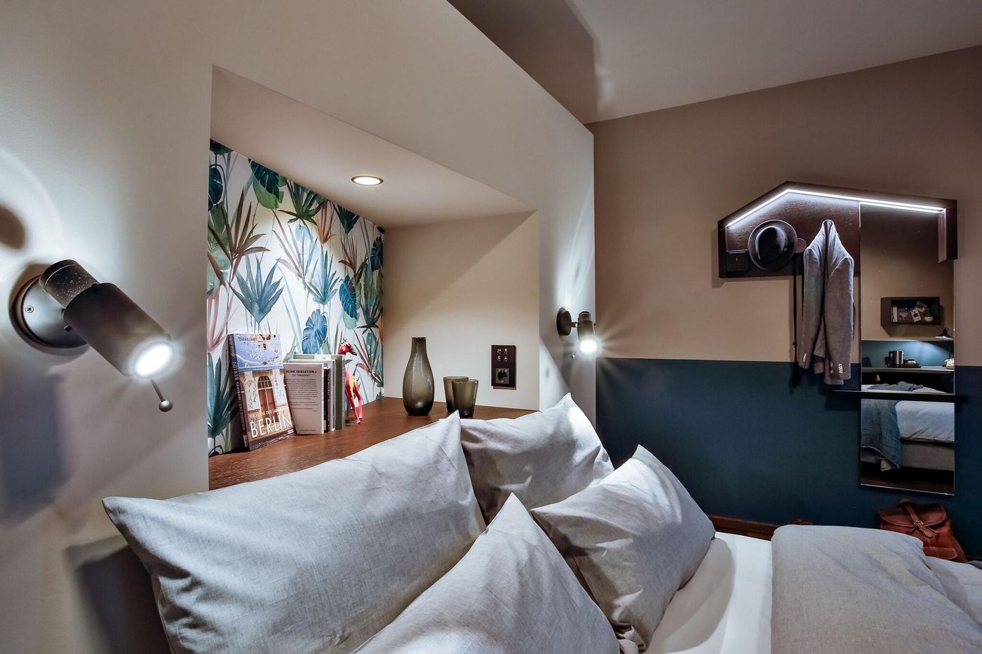 The-Circus-Hotel-Room-38