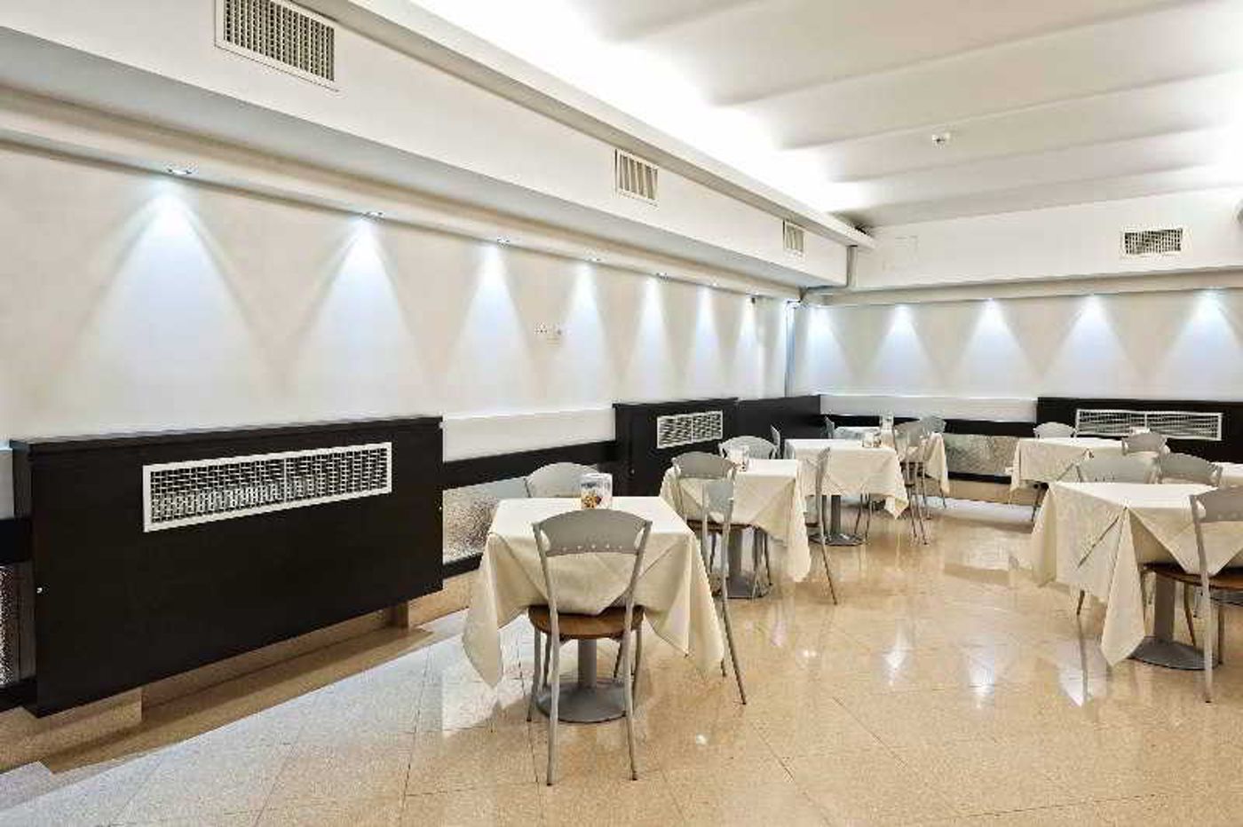 ibis-Styles-Milano-Centro-Restaurant-45