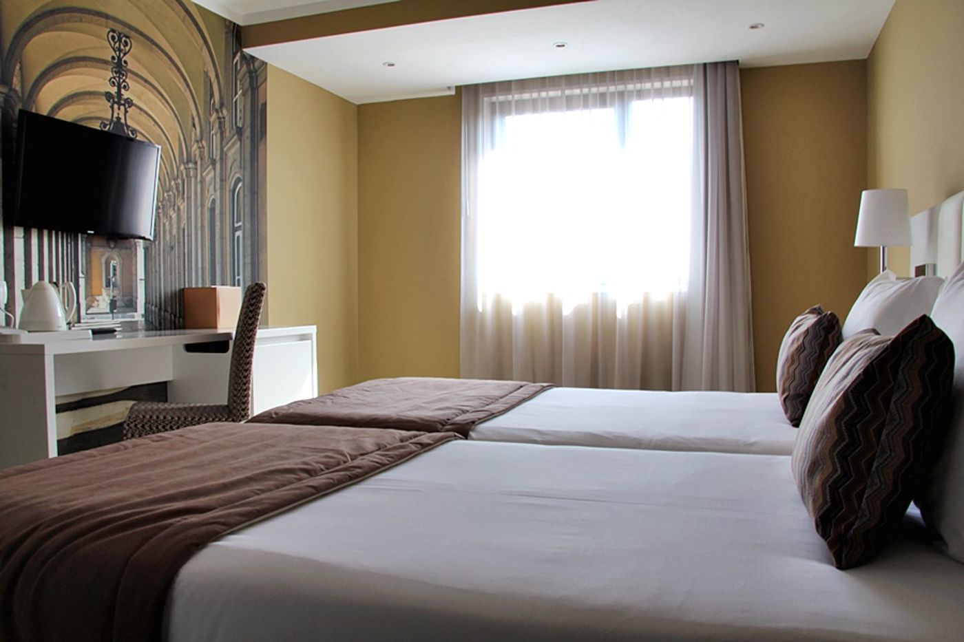 Masa Hotel Almirante-Portugal-LISBOA-Room-6