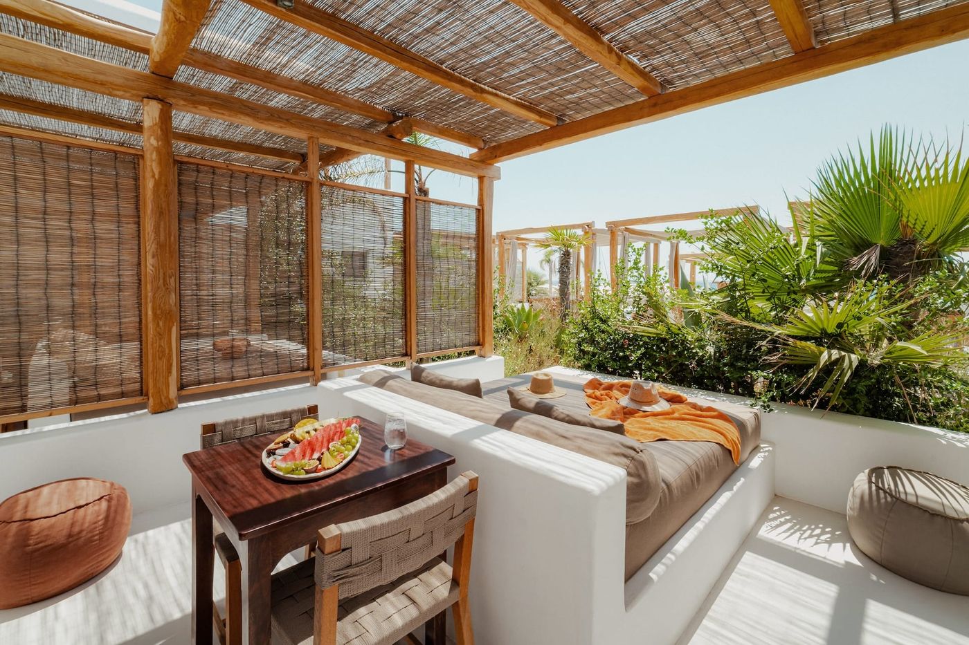 Branco-Mykonos-Room-70