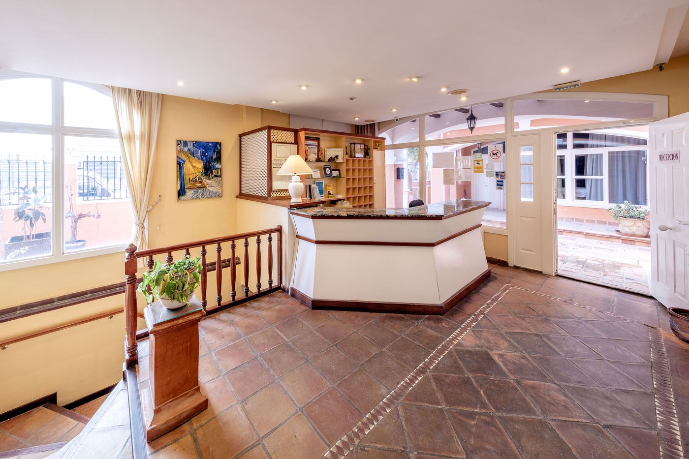 Lloyds-Beach-Club-Lobby-46