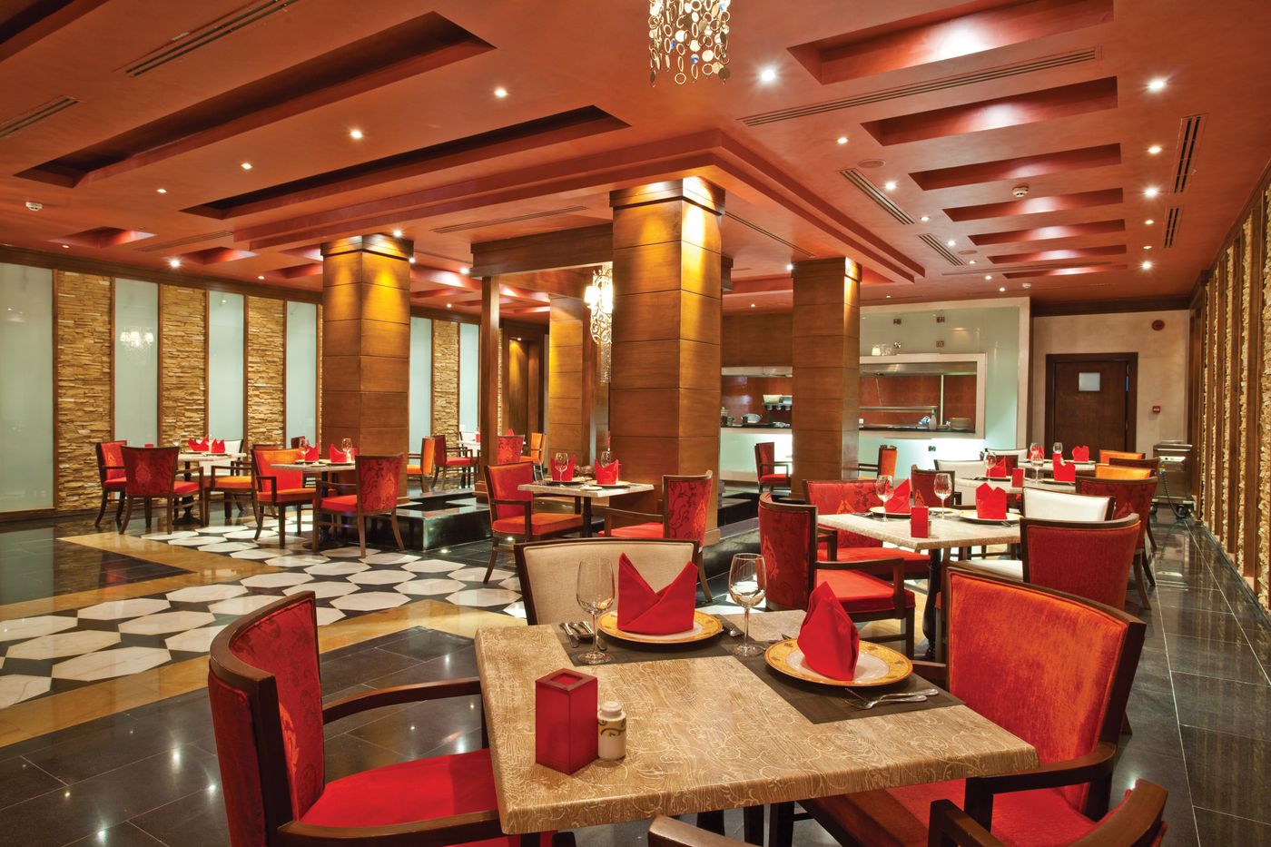 SUNRISE Arabian Beach Resort 04.09