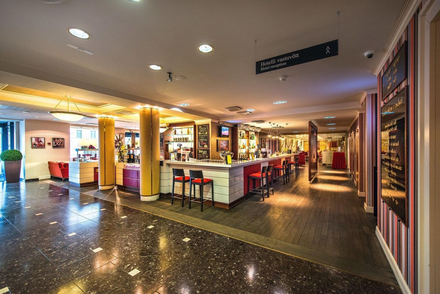 Park-Inn-by-Radisson-Meriton-Conference-Spa-Hotel-Bar-18