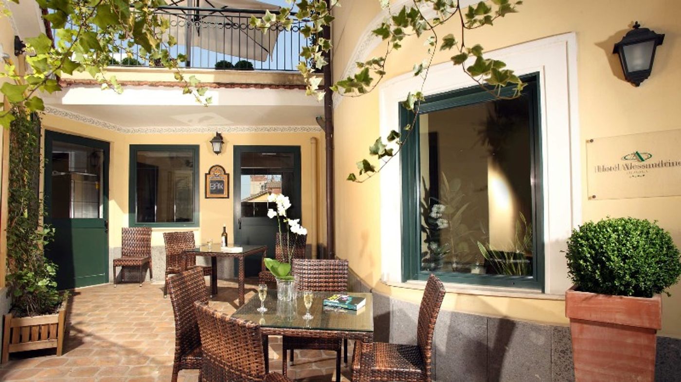 Hotel-Alessandrino-Terrace-1