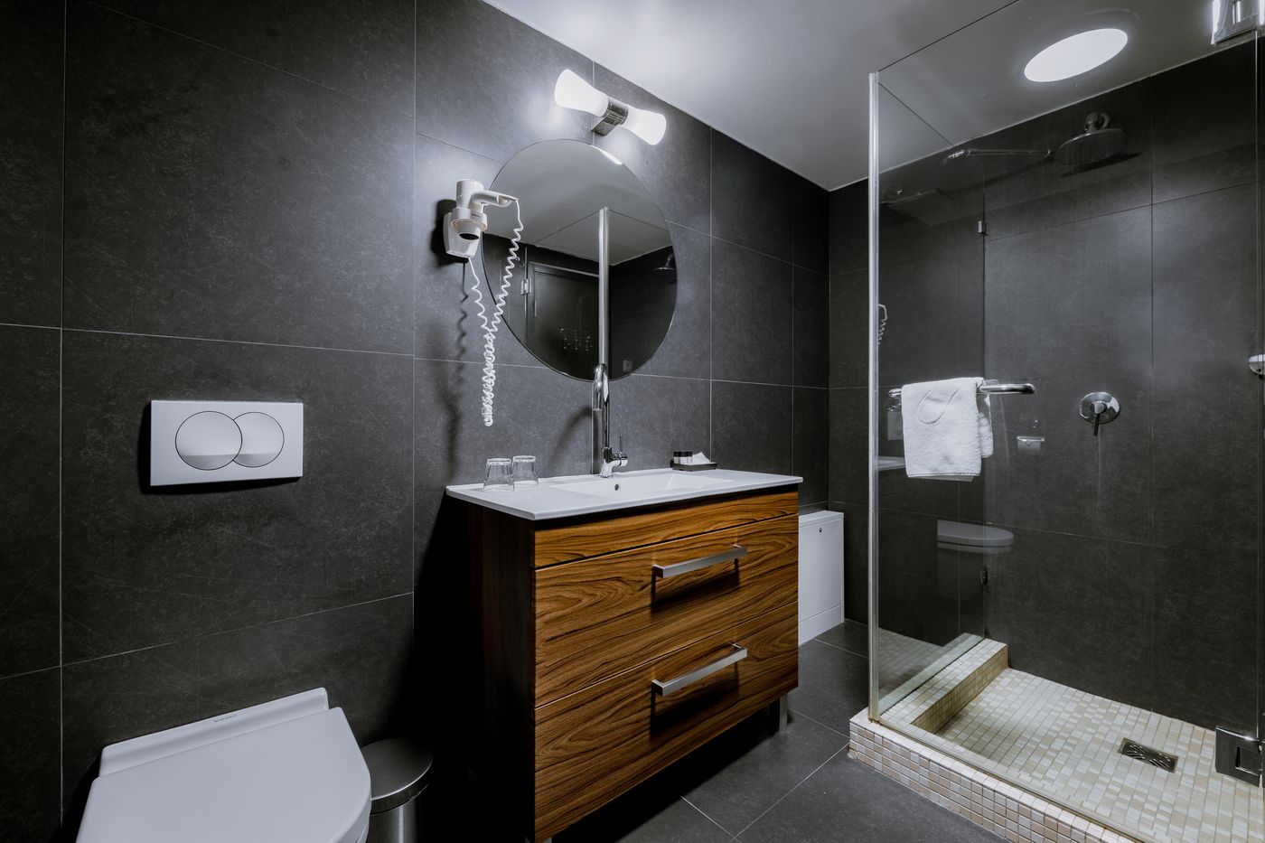 Bliss-Residence-and-Spa-Room-39