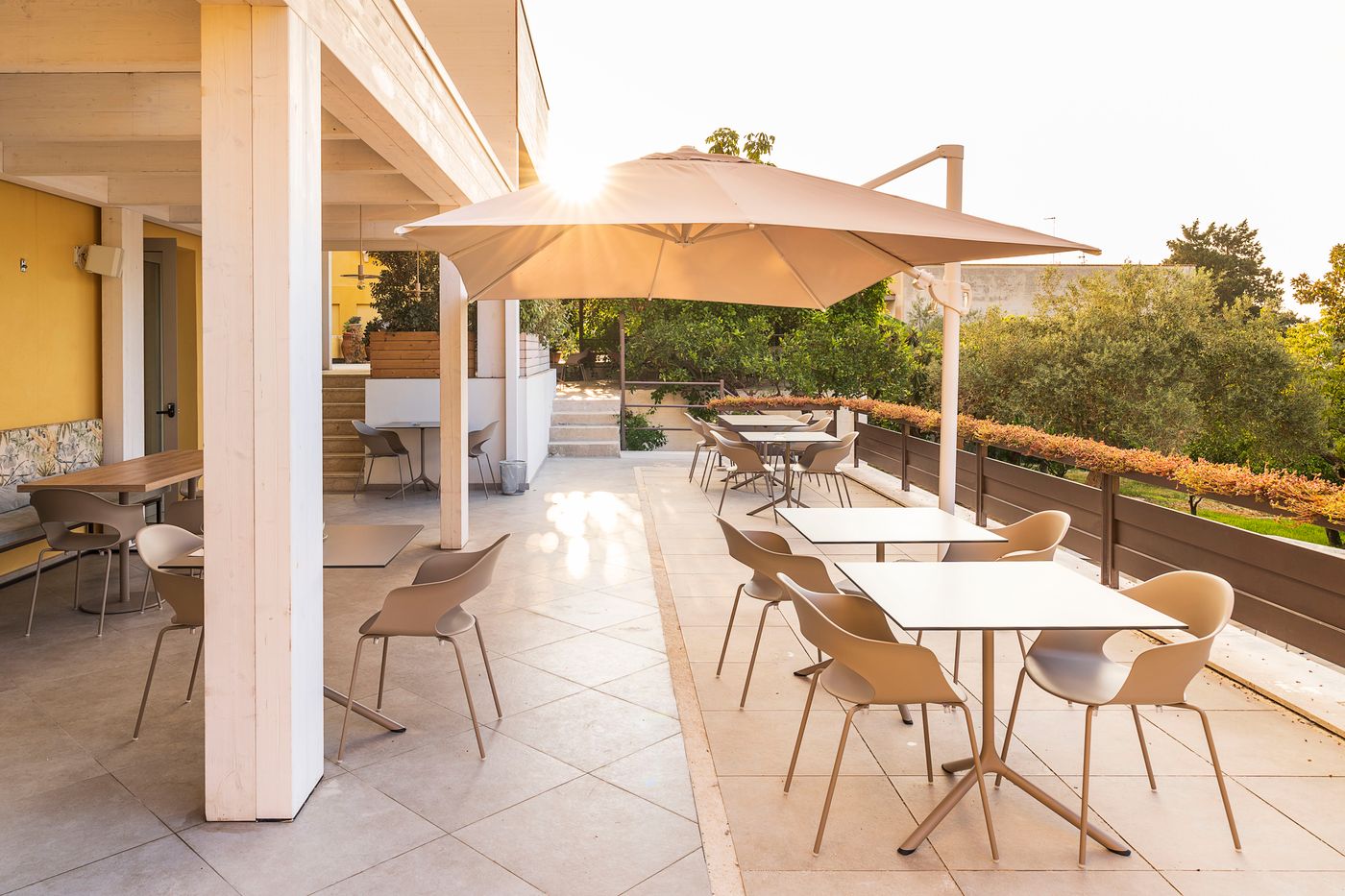 Luna-del-Raccolto--Green-Country-Hotel-Terrace-11