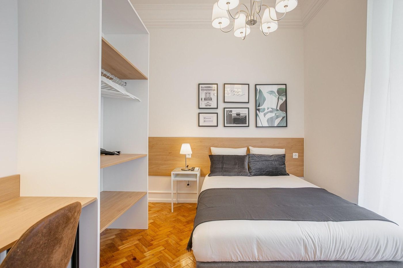 Home-Out-Rooms---Apartments-Room-37