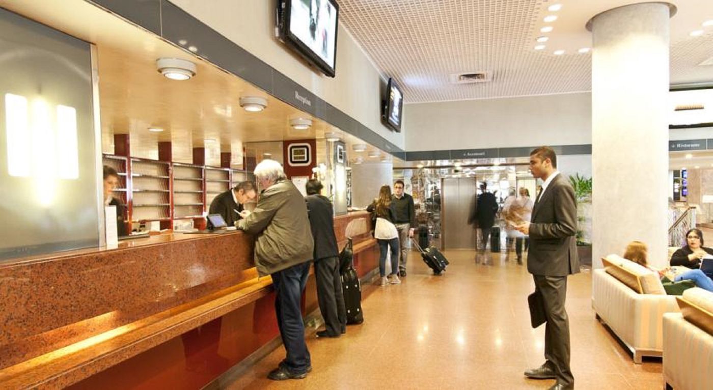 Michelangelo-Lobby-12