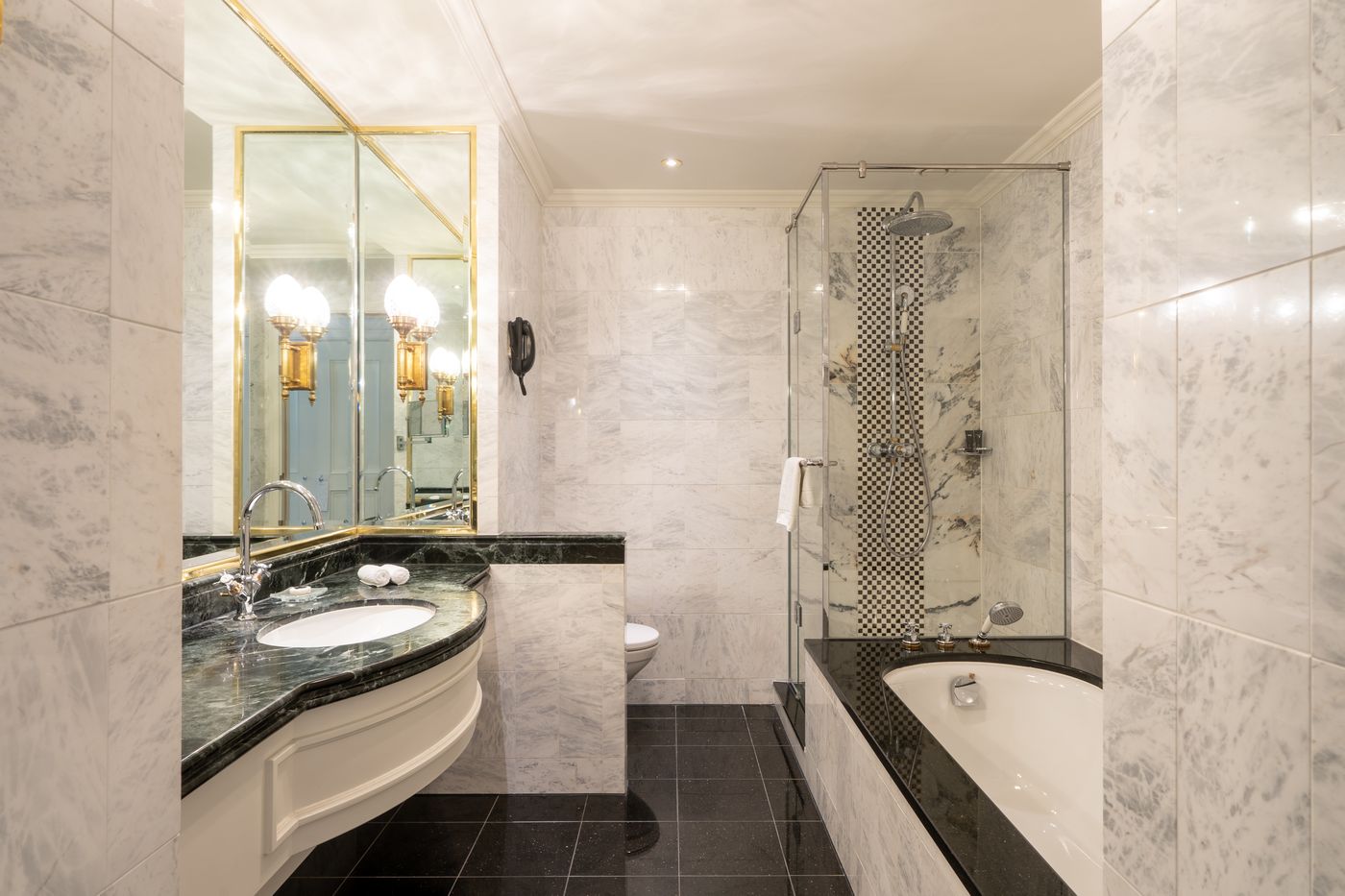 Steigenberger-Icon-Wiltcher-s-Room-39