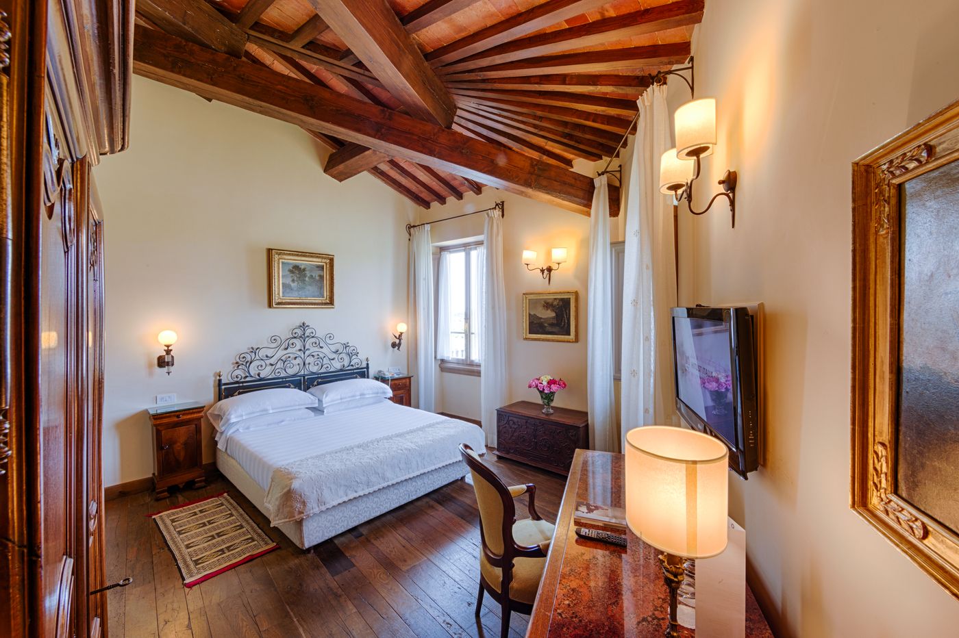 Hotel-Mulino-di-Firenze-WorldHotels-Crafted-Room-6