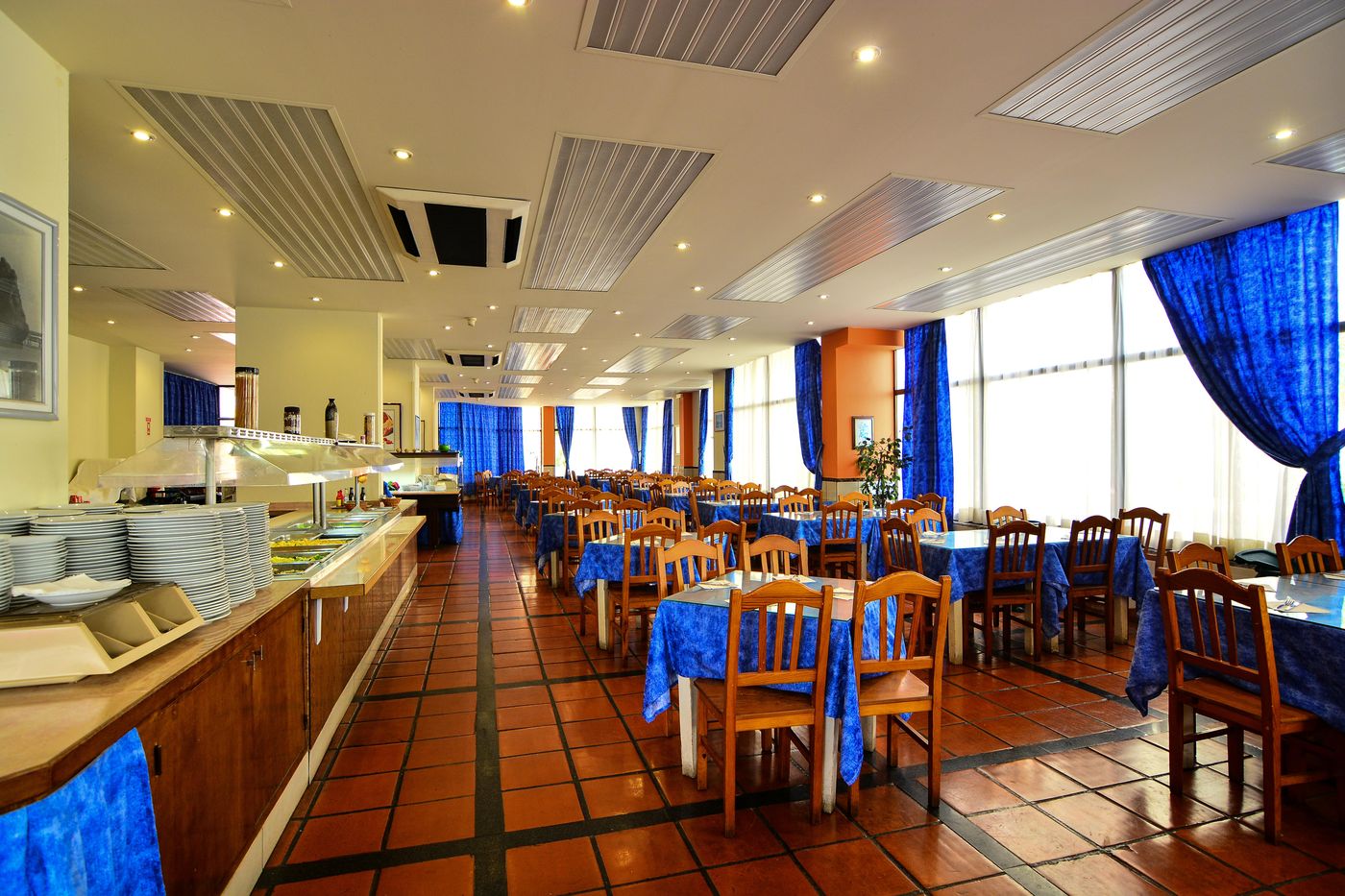 Clube-Praia-da-Rocha-Restaurant-15