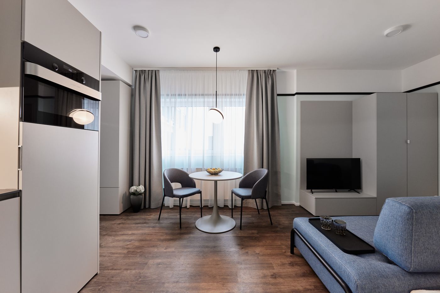 The-Amberlyn-Suite-Hotel-Room-28