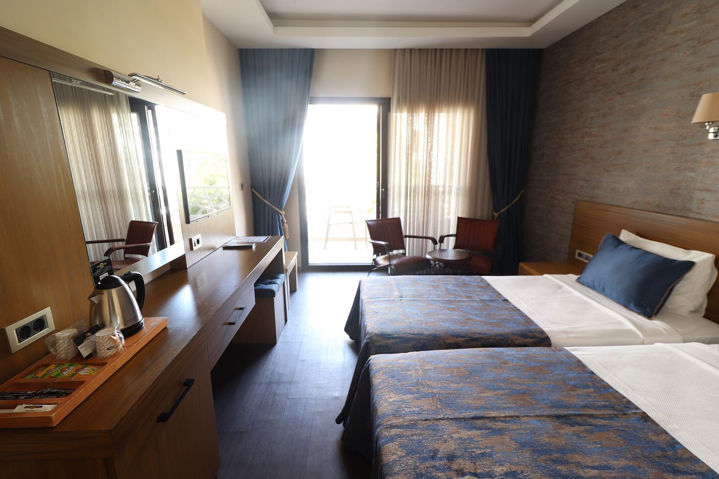 New - Azka Otel
