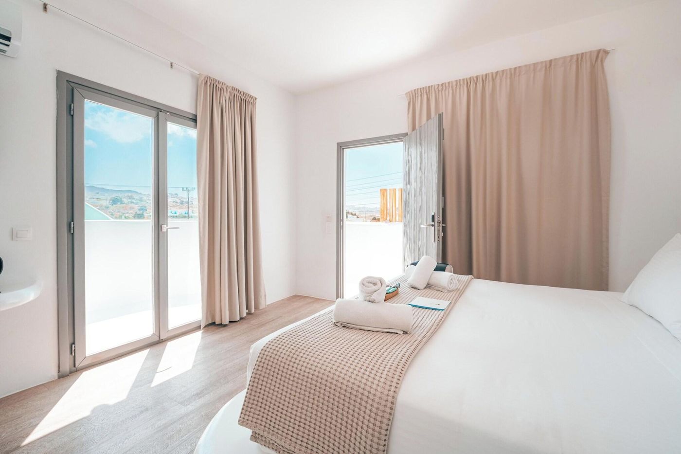 Madoupa-Boutique-Room-55