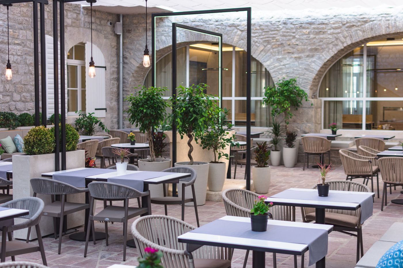 Lazure-Hotel---Marina-Restaurant-66