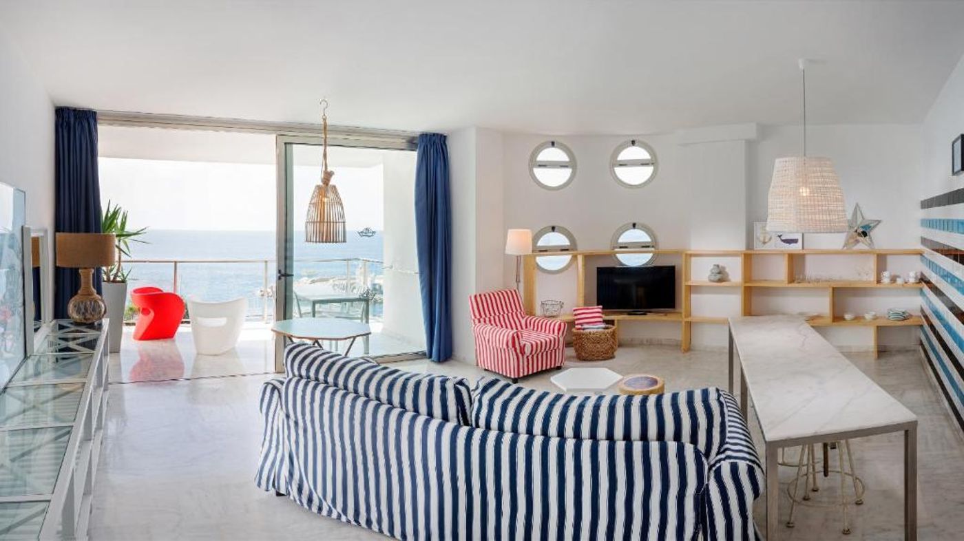 Marina-Suites-Room-26