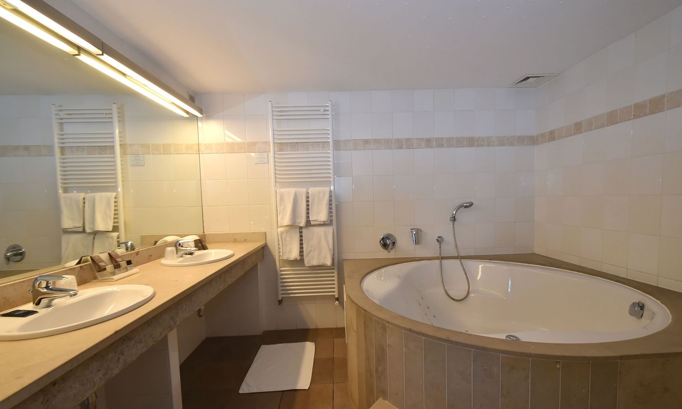 Van der Valk Hotel Charleroi Airport-Belgium-CHARLEROI-Room-5