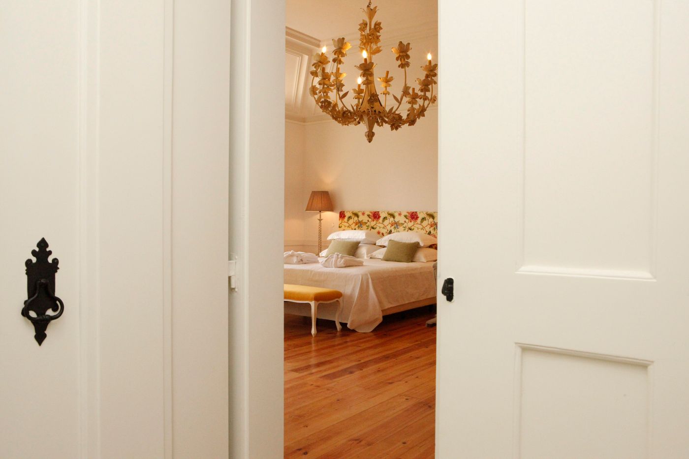 Casa-Palmela---Small-Luxury-Hotels---Villas-Room-48