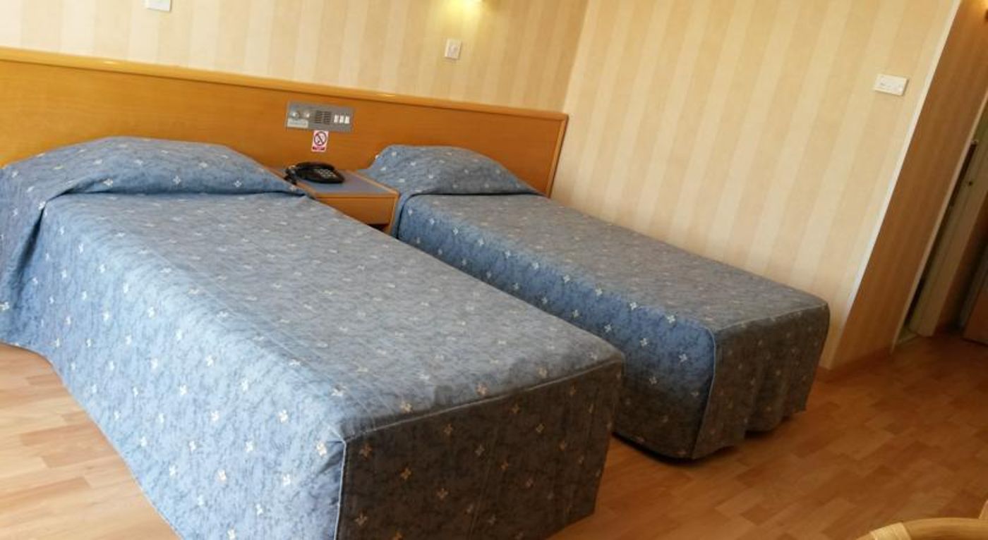 Kapetanios Bay Hotel