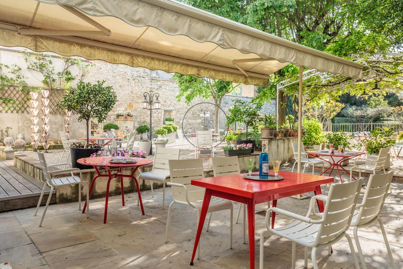 Hôtel La Suite-France-VILLENEUVE-LES-AVIGNON-General view-3