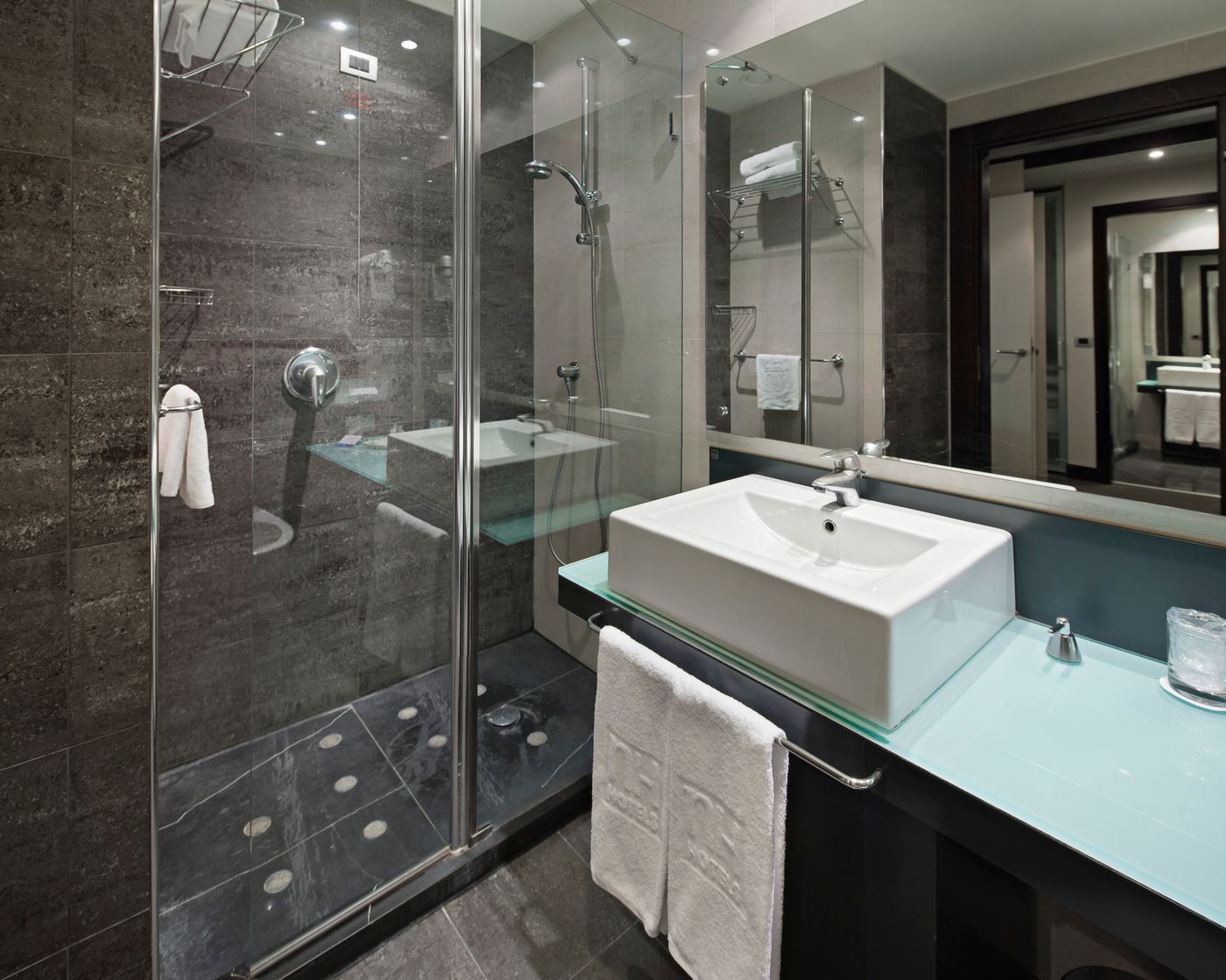 NH-Venezia-Laguna-Palace-Room-44