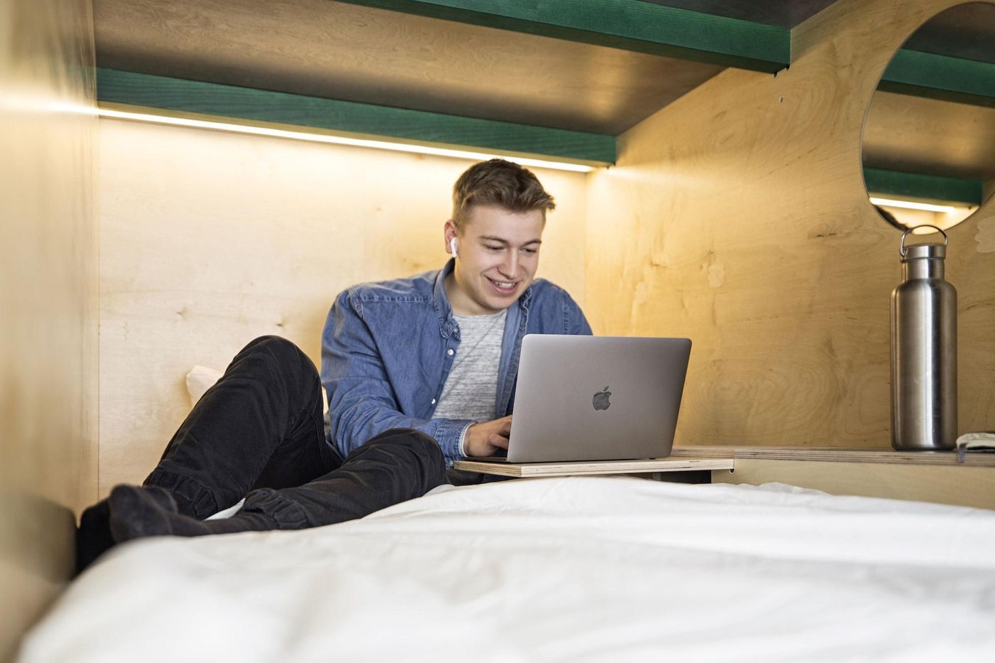 Green Marmot Capsule Hotel Zürich-Switzerland-Zürich-Room-5