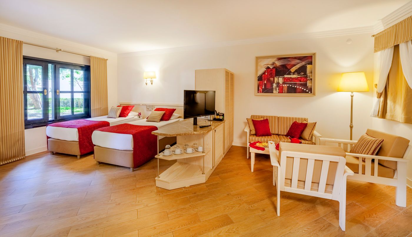 Sunrise-Resort-Hotel-Room-26