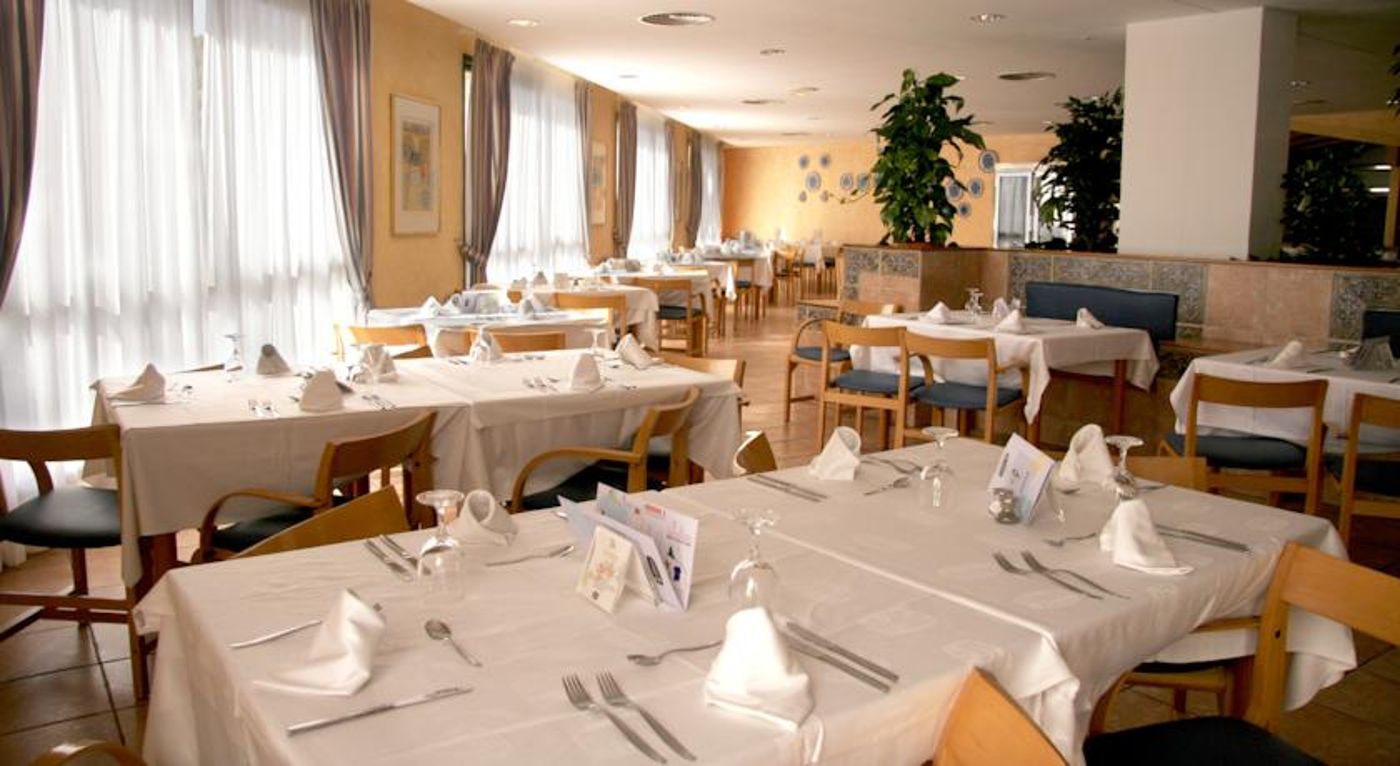 Royal Son Bou Family Club