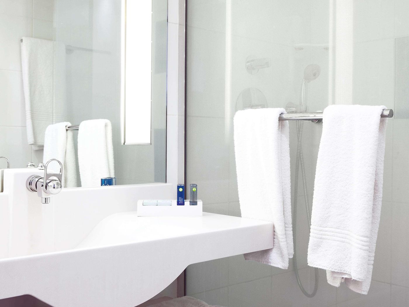 Novotel Glasgow Centre-United Kingdom-GLASGOW-Room-9