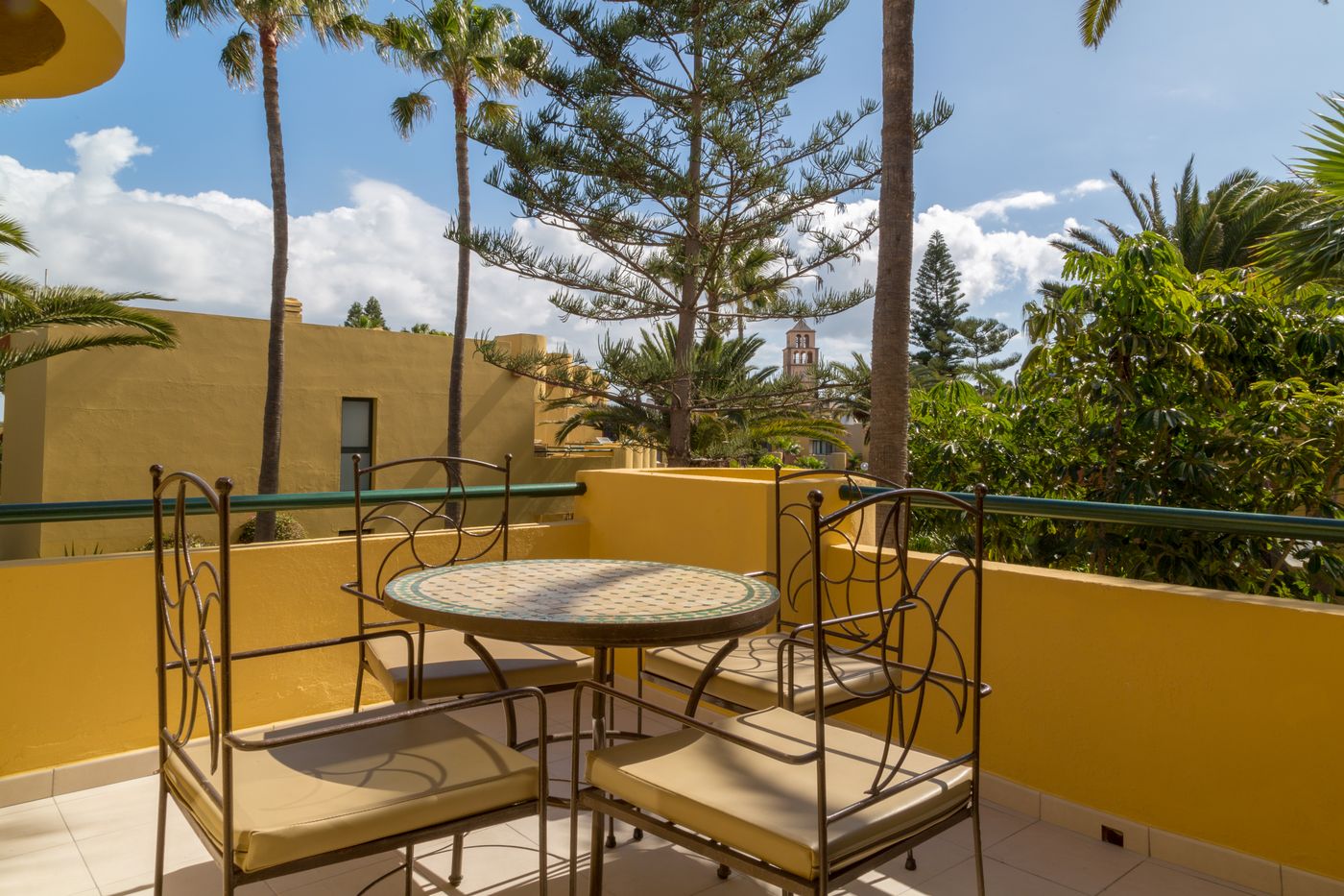 Atlantic Garden Beach Mate