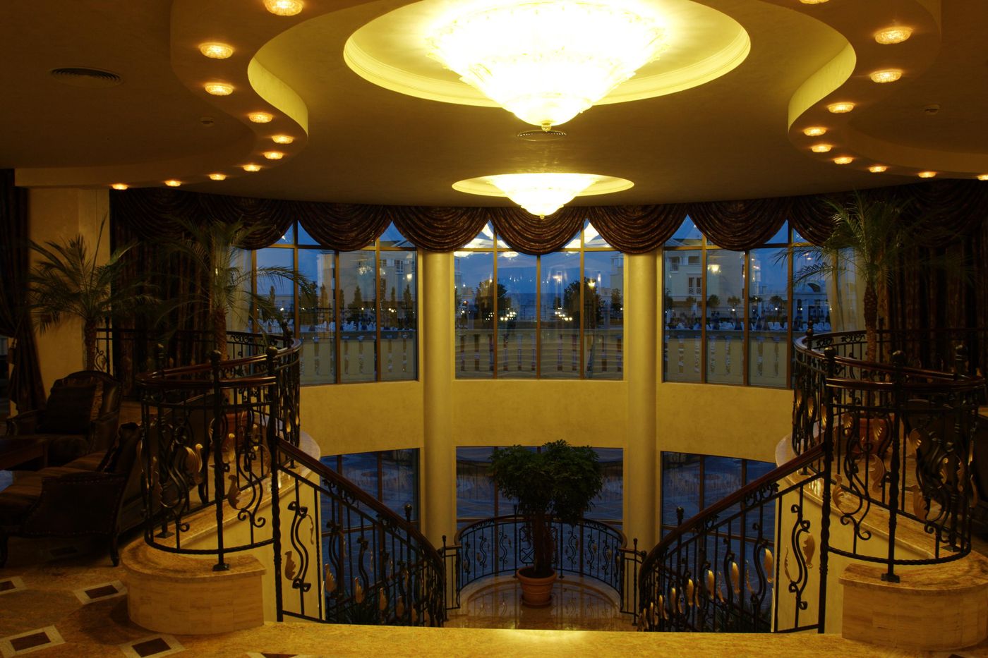 Sunset-Resort-Lobby-67