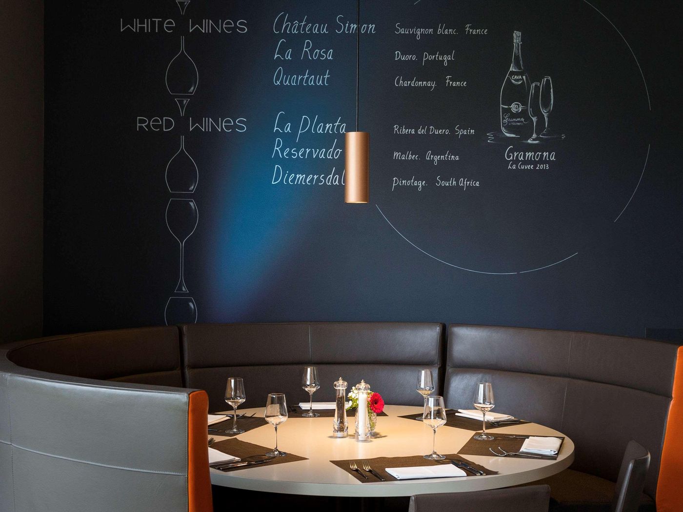 Novotel-Amsterdam-City-Restaurant-18