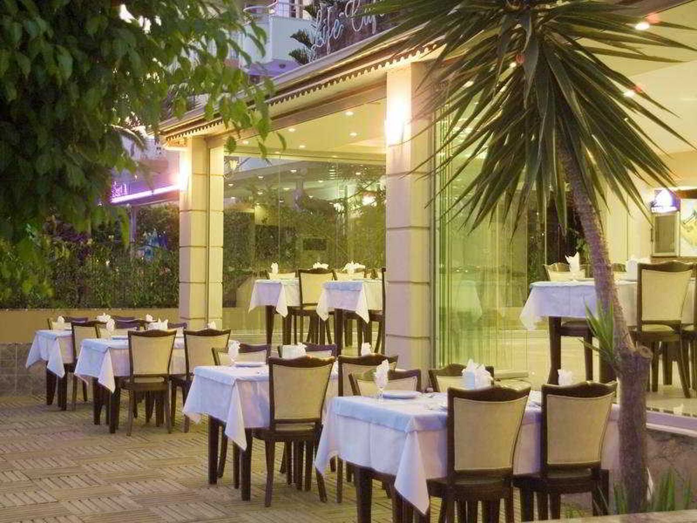 Kleopatra-Life-Restaurant-14