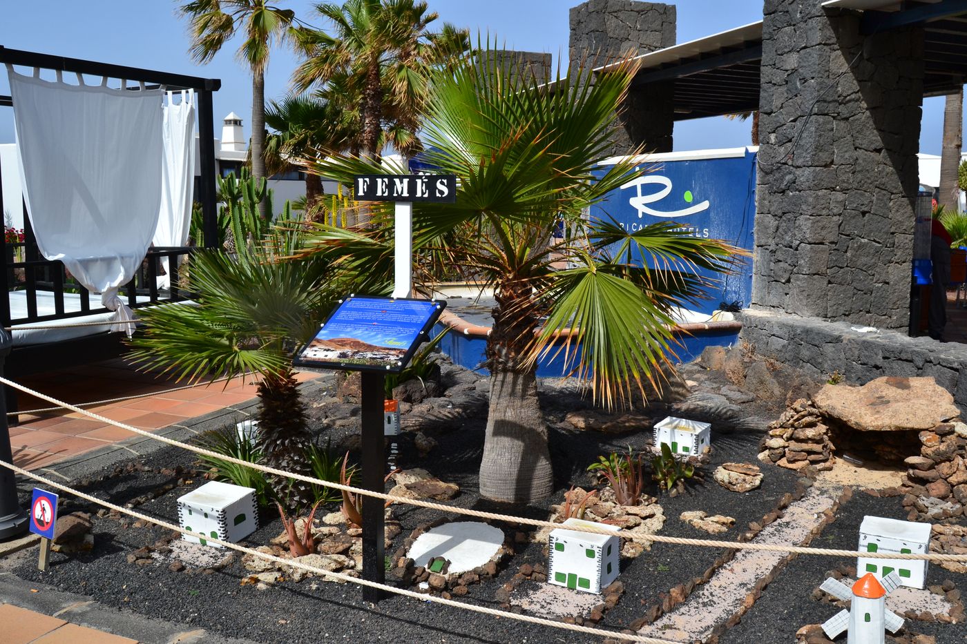 Vik--Coral-Beach-General-view-16