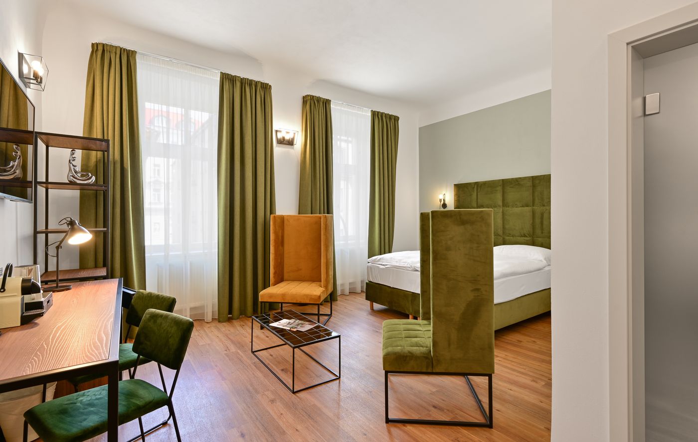 Hotel-Garden-Court-Room-20