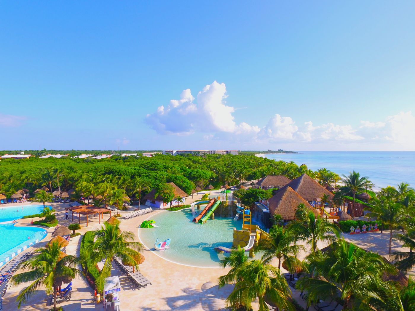 Grand-Palladium-White-Sand-Resort---Spa-All-Incl--General-view-9